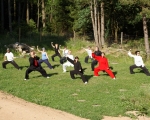 cvičení u rybníčku